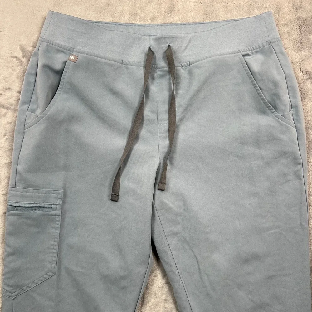 FIGS Zamora Jogger Scrub Pants Mens 32 Light Blue Cargo Pockets Drawstring